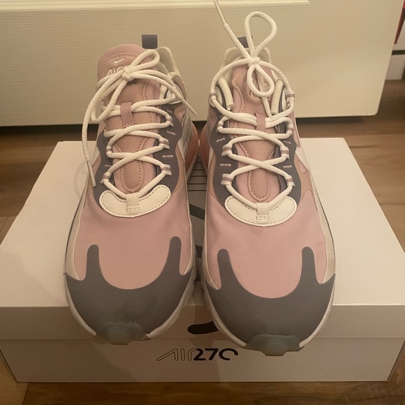 Women’s Nike Air Max 270 React - Picture 3 of 4